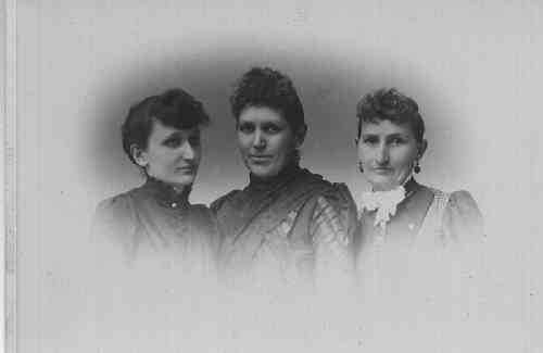 Ida & Sisters